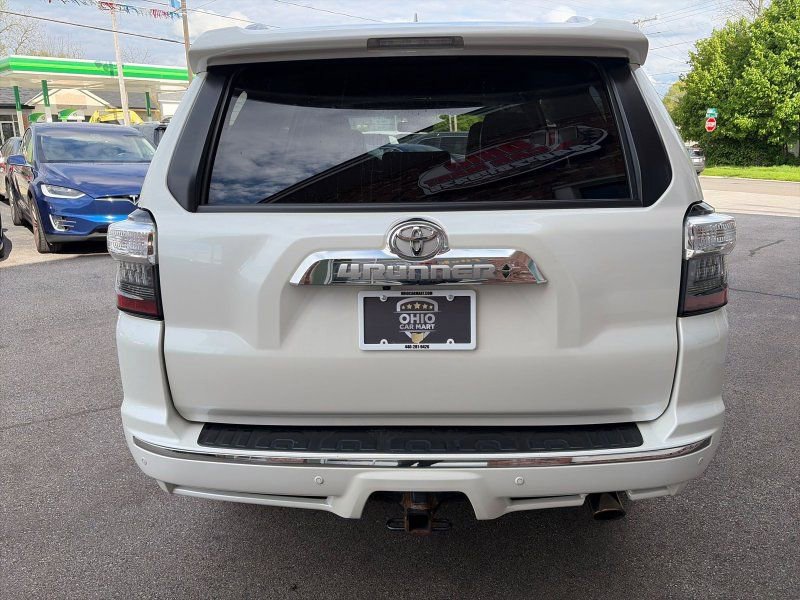 Used 2018 Toyota 4Runner Limited AWD/4WD image 6