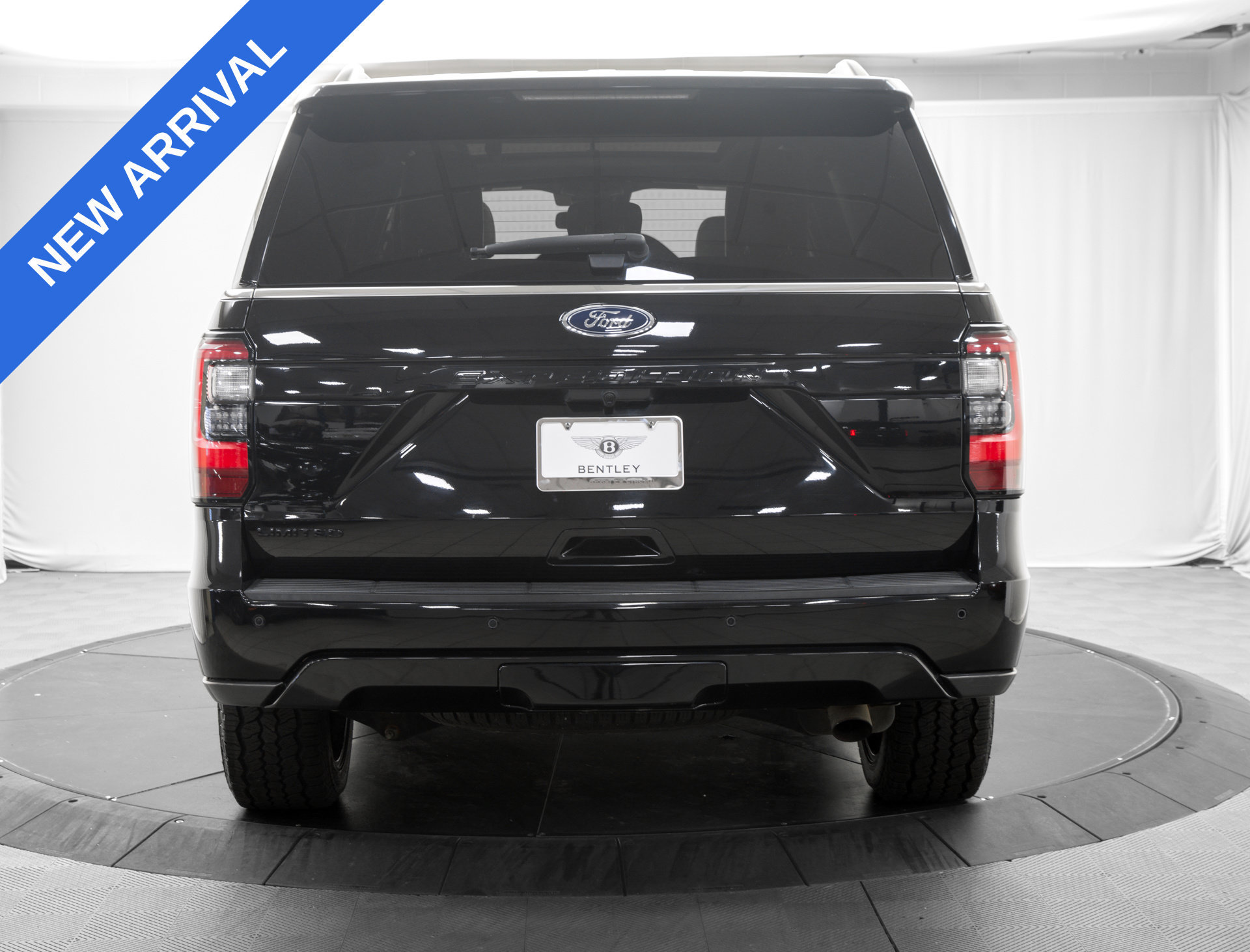 Used 2021 Ford Expedition Limited AWD/4WD image 6
