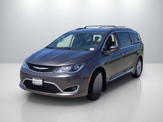 Used 2017 Chrysler Pacifica Touring-L Plus FWD image 8