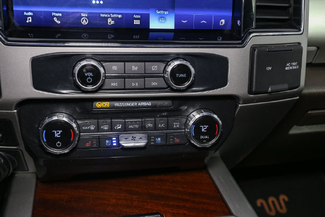 Used 2022 Ford F350 King Ranch w/ King Ranch Ultimate Package AWD/4WD image 24