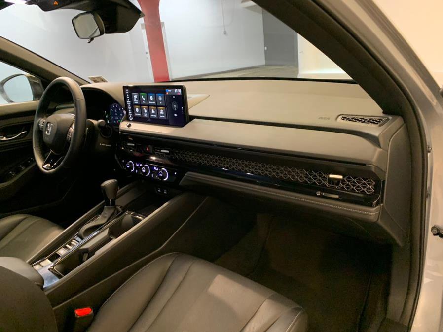 Used 2023 Honda Accord Sport image 13