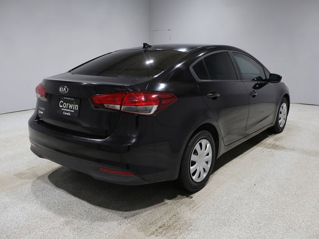 Used 2018 Kia Forte LX FWD image 2