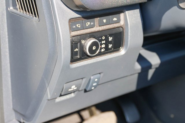 Used 2024 Ford F250 Platinum w/ FX4 Off-Road Package image 15