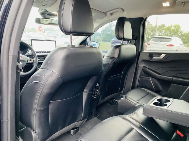 Used 2023 Ford Escape Platinum image 27
