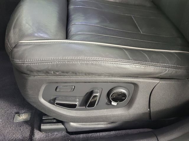 Used 2015 Hyundai Genesis 3.8 w/ Option Group 03 image 23