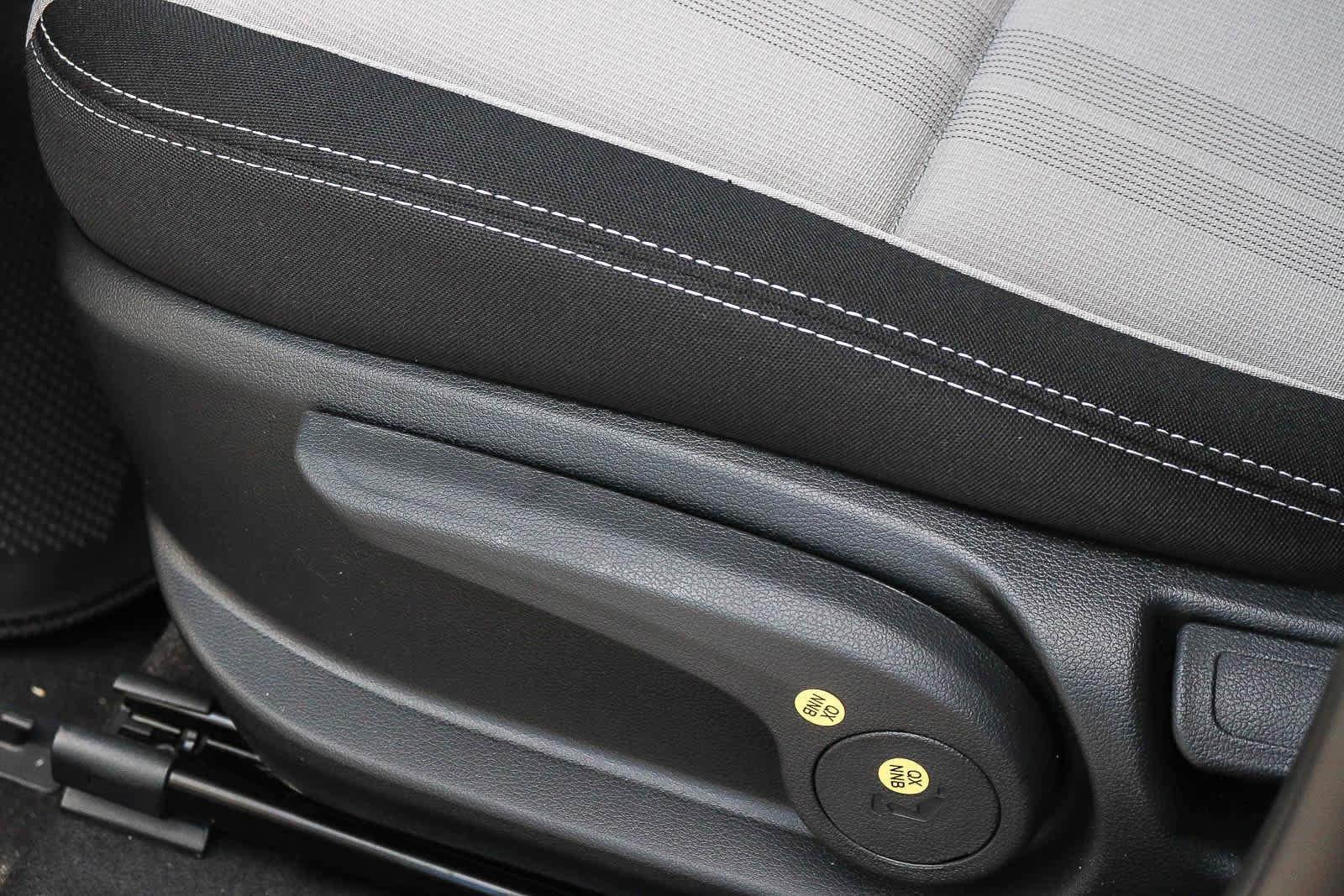 New 2026 Hyundai Venue SEL FWD image 27