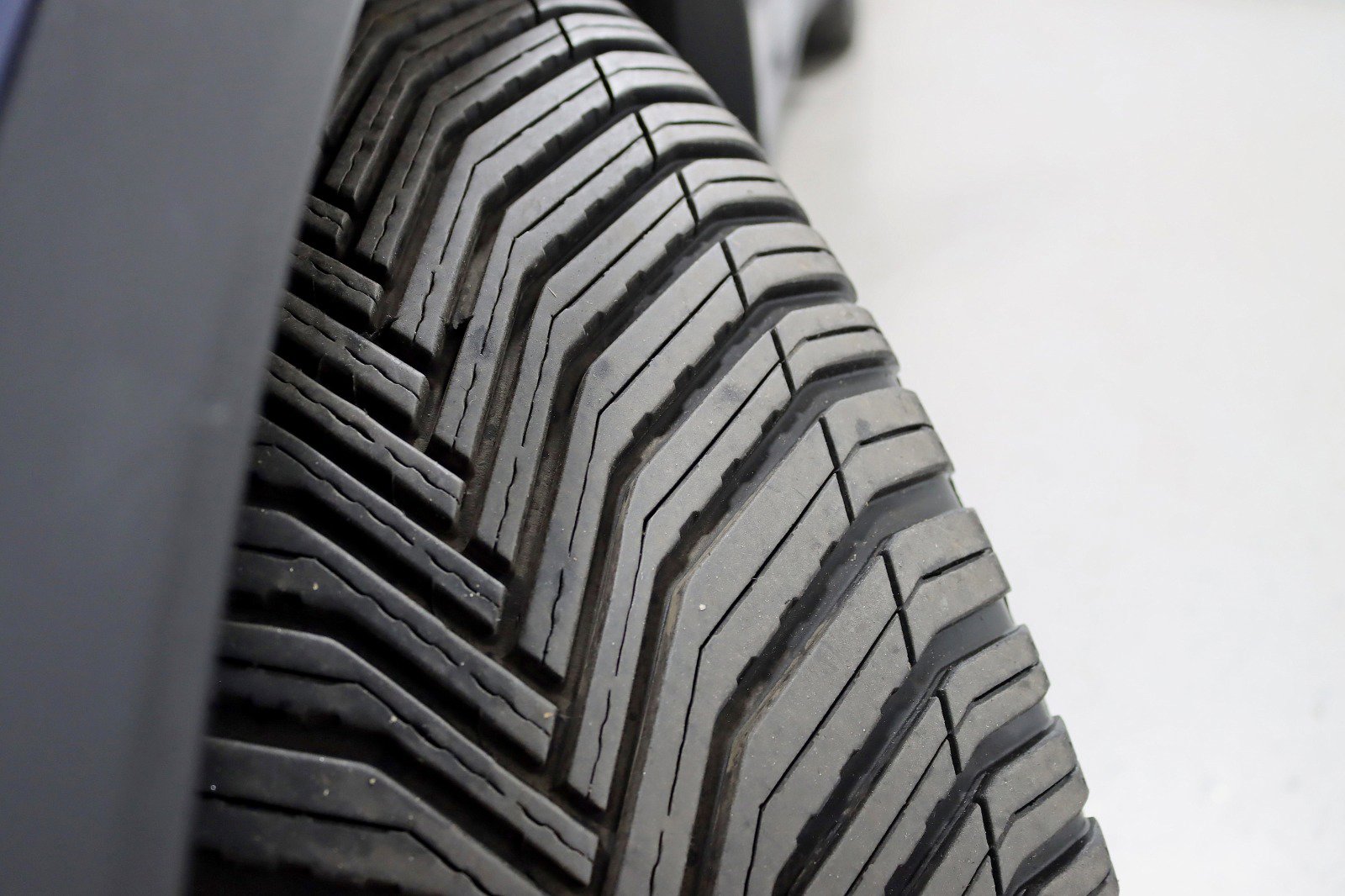 Used 2018 Tesla Model X 75D image 36