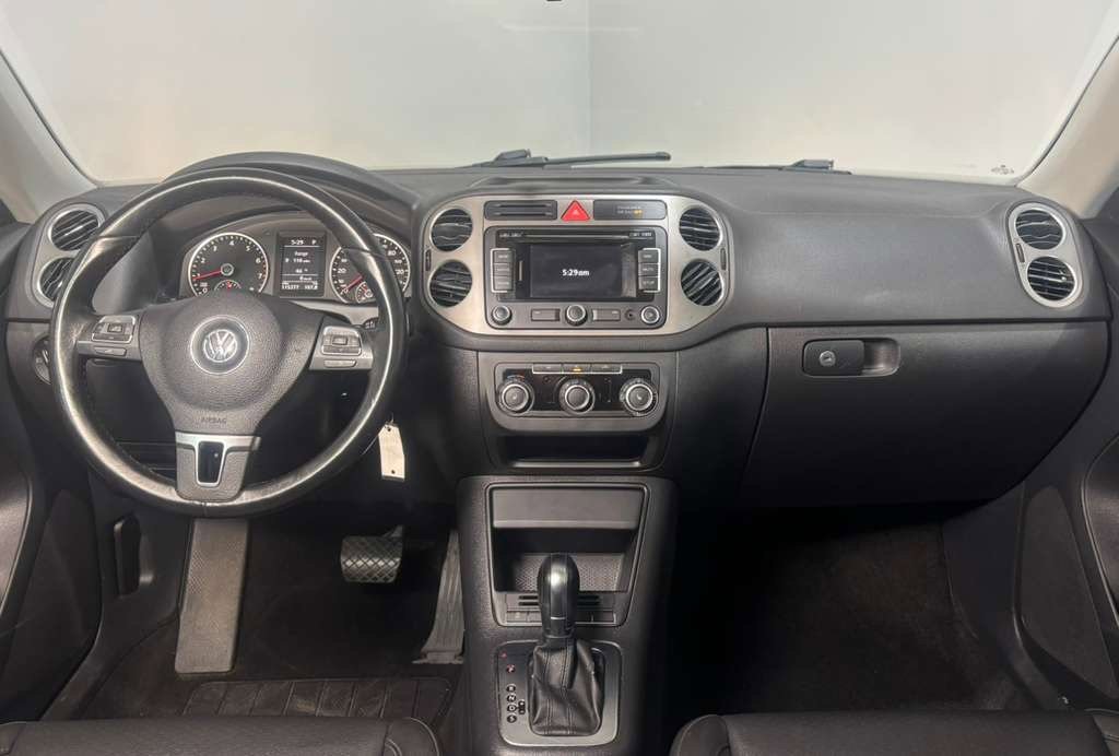 Used 2011 Volkswagen Tiguan S image 13
