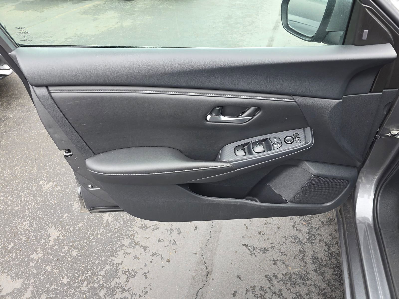 Used 2024 Nissan Sentra SV FWD image 10