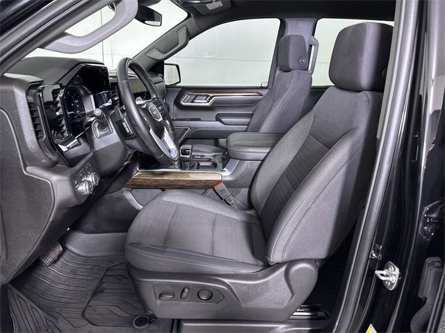 New 2025 GMC Sierra 1500 Elevation image 19