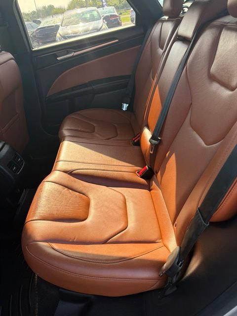 Used 2019 Ford Fusion Titanium FWD image 9