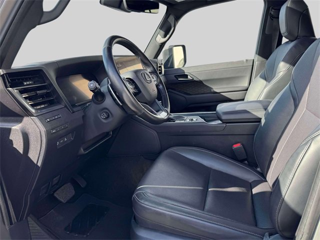 Used 2024 Lexus GX 550 image 16