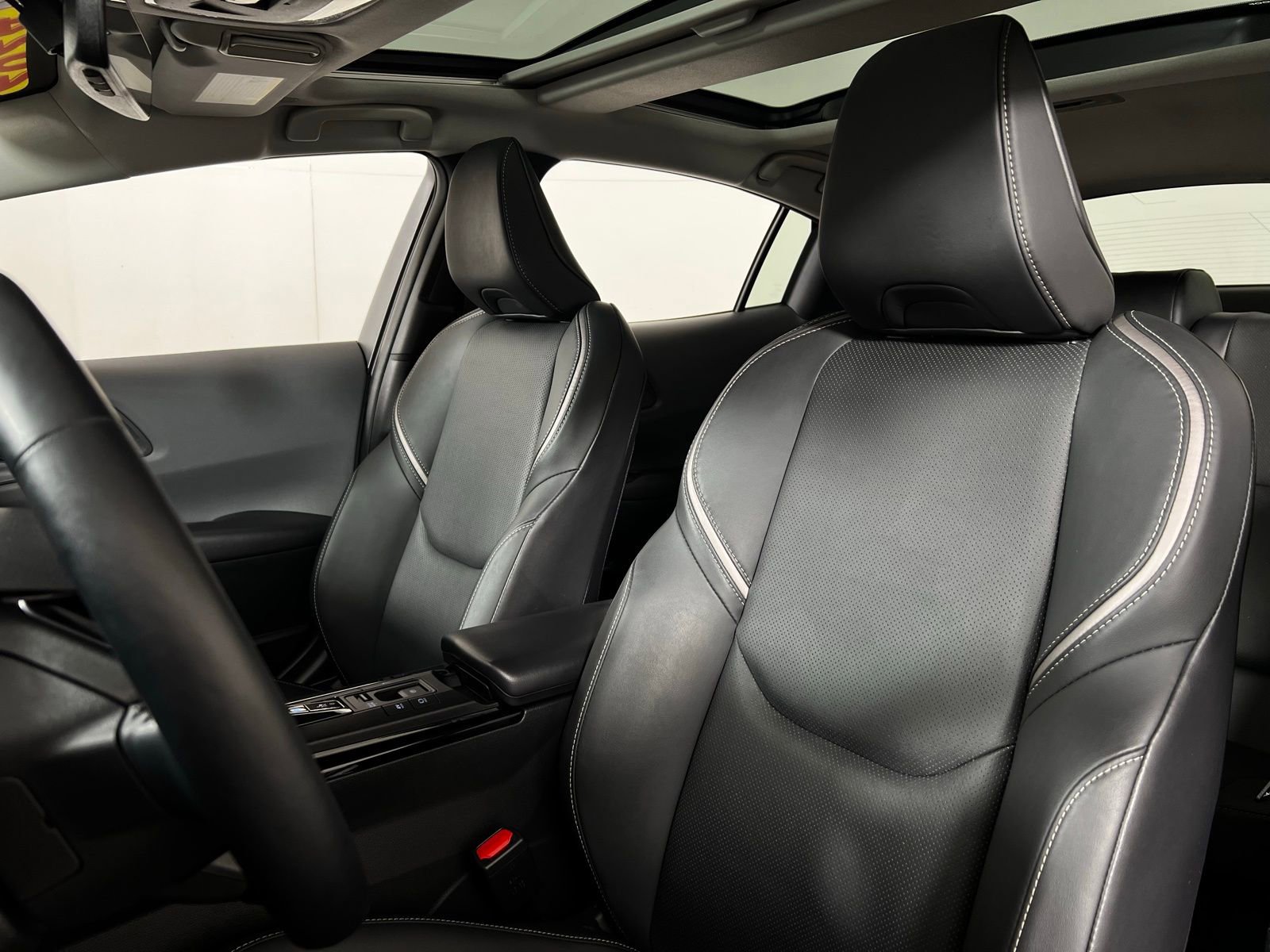 Certified 2024 Toyota Prius XLE image 13