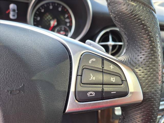 Used 2020 Mercedes-Benz SLC 300 image 11
