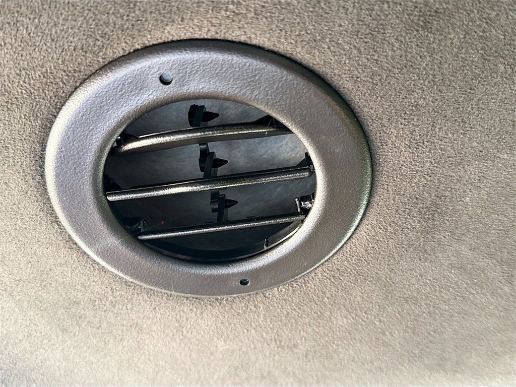 Used 2019 Cadillac Escalade Platinum image 28