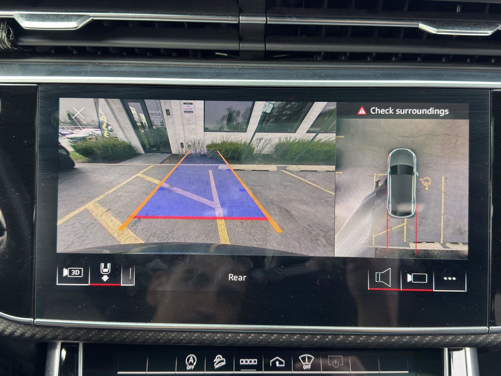 Used 2021 Audi RS Q8 w/ Black Optic Package image 35