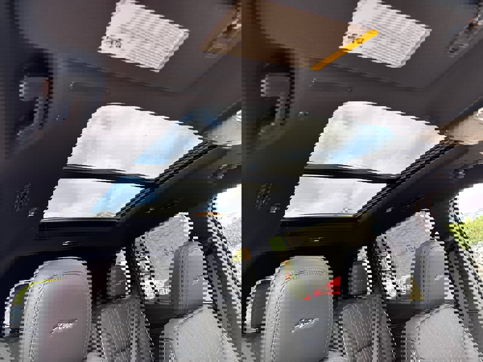 Used 2026 Buick Enclave Avenir w/ Super Cruise Package image 17