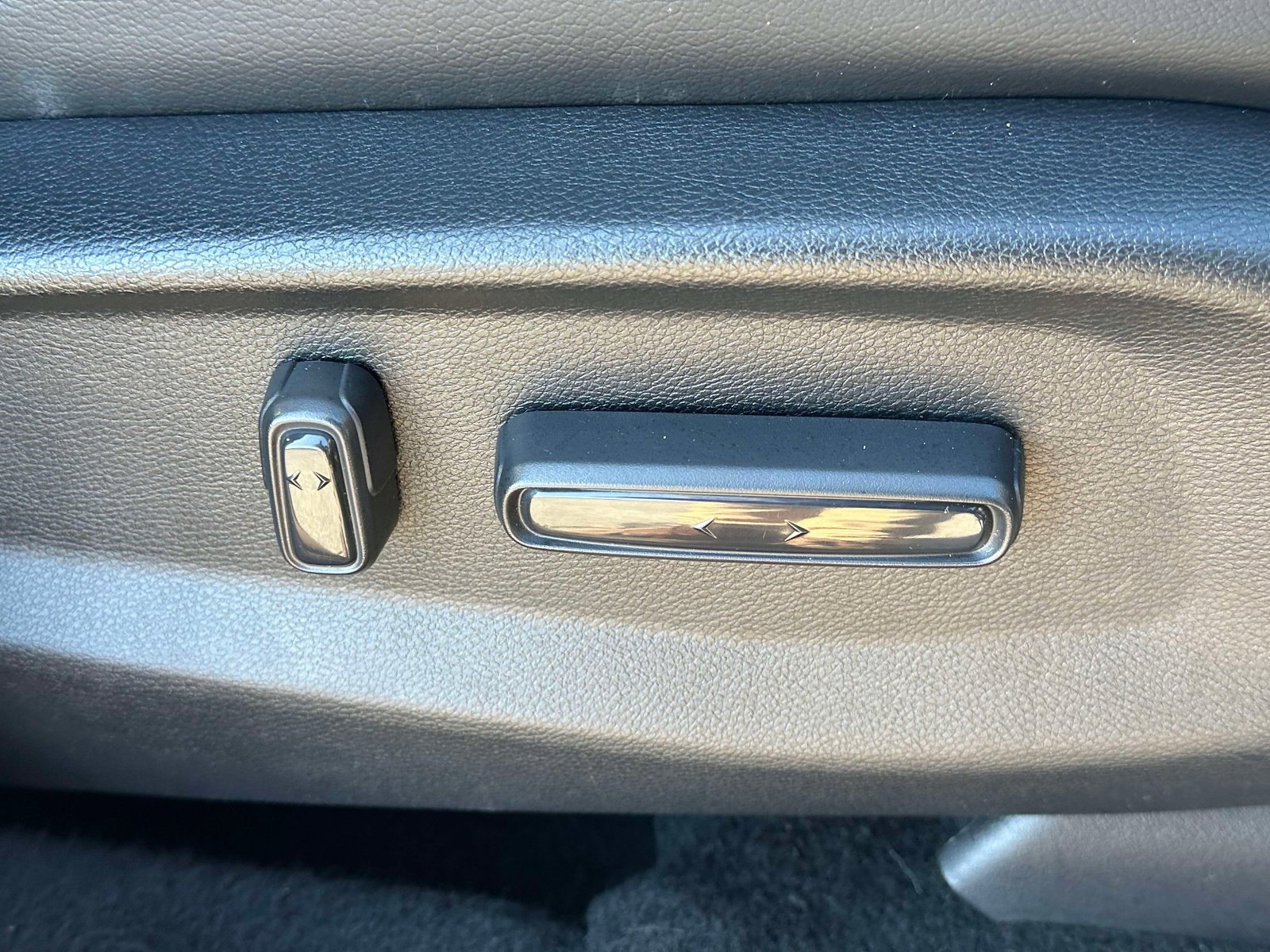 Used 2022 Honda CR-V Touring image 30