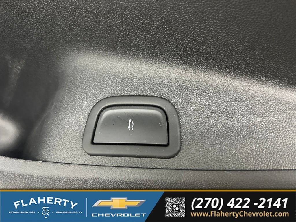Used 2024 Chevrolet Traverse RS w/ LPO, Floor Liner Package AWD/4WD image 24