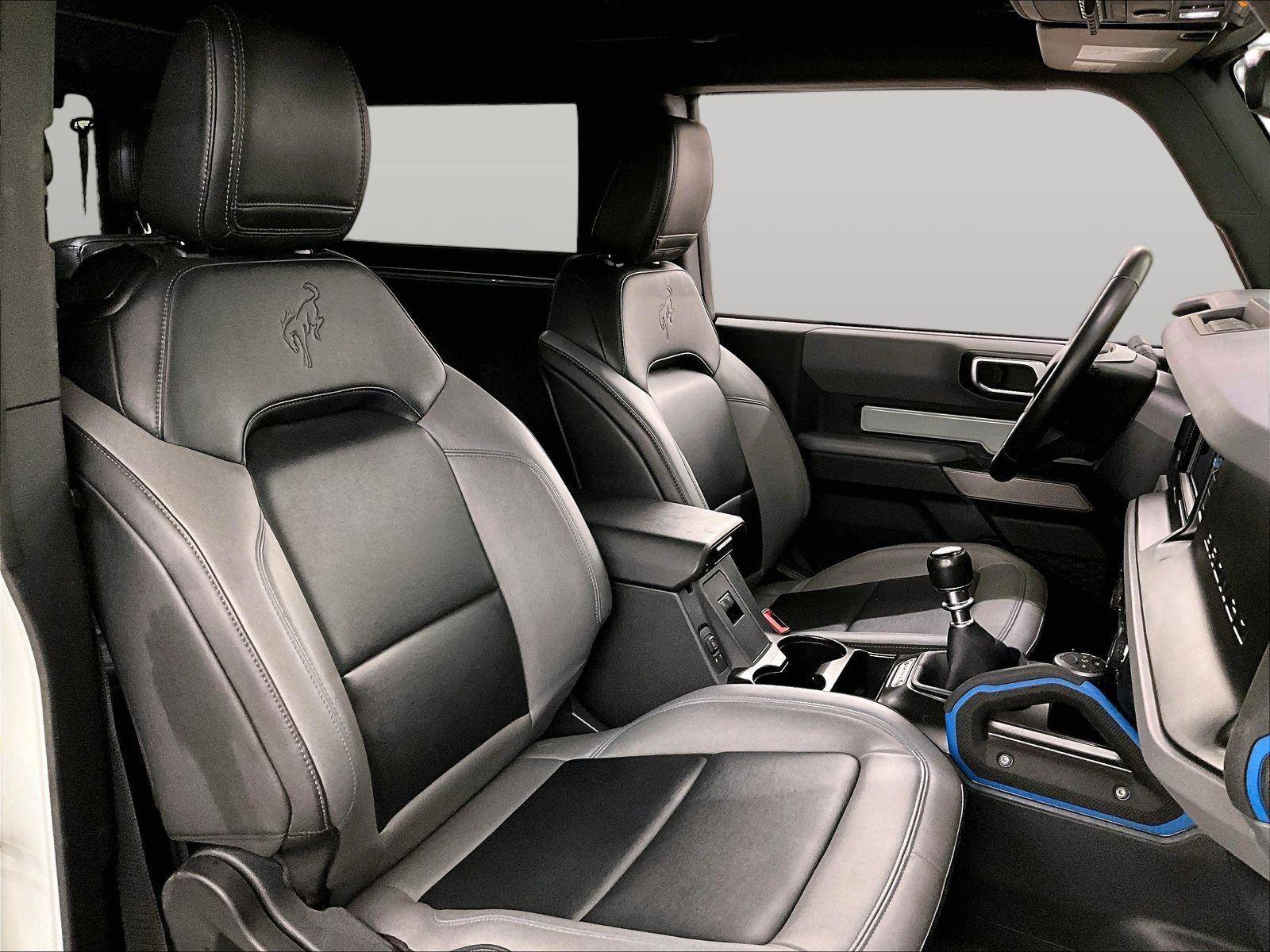 Used 2022 Ford Bronco Black Diamond image 7