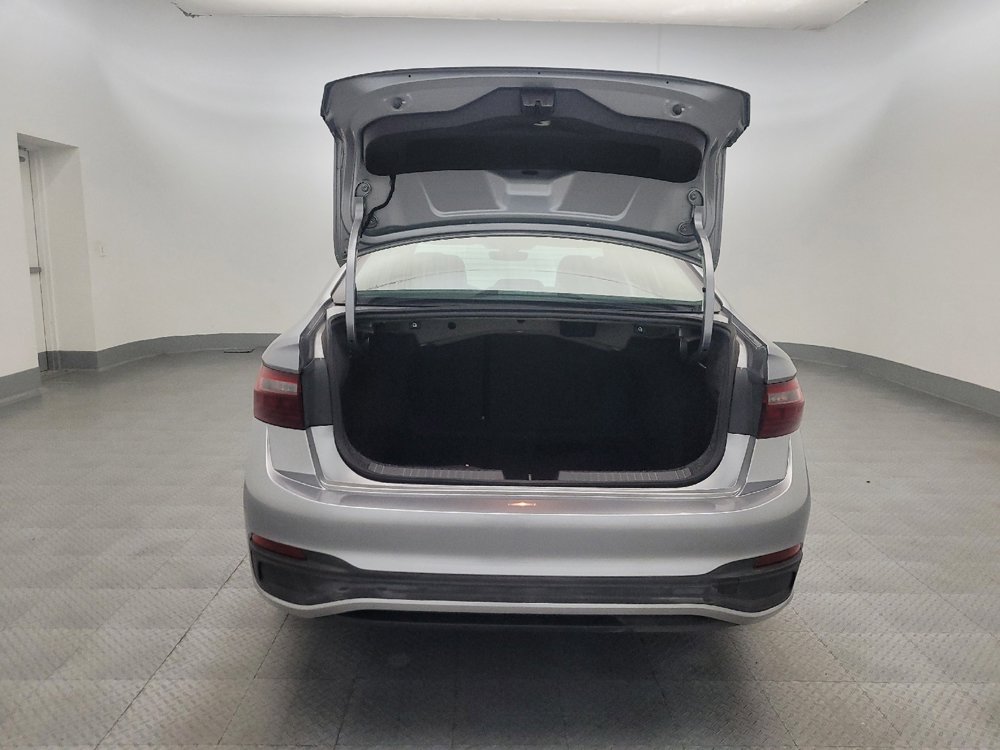 Used 2022 Volkswagen Jetta SE FWD image 29