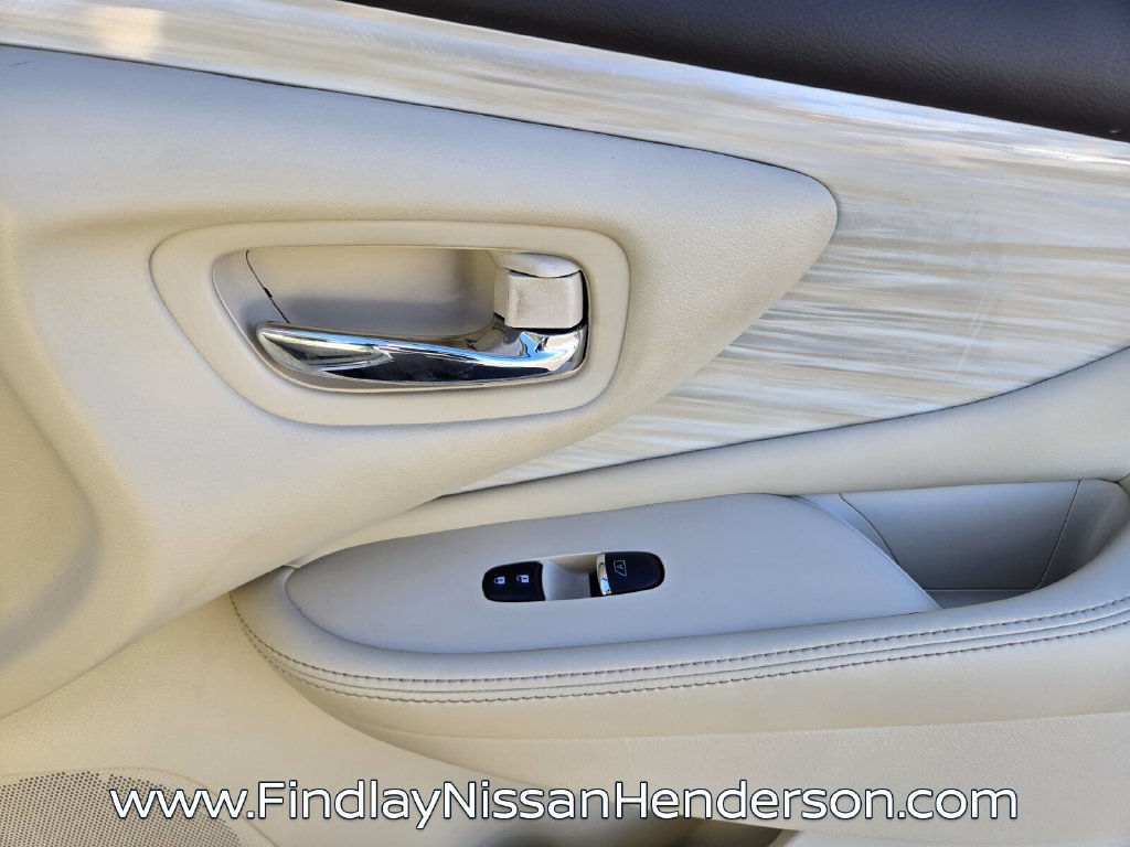 Used 2017 Nissan Murano Platinum w/ Platinum Technology Package FWD image 19