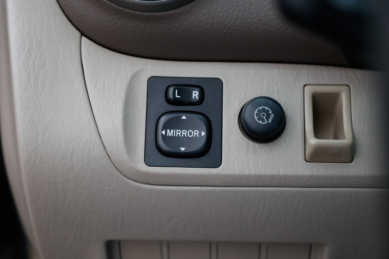 Used 2002 Toyota RAV4 2WD image 37