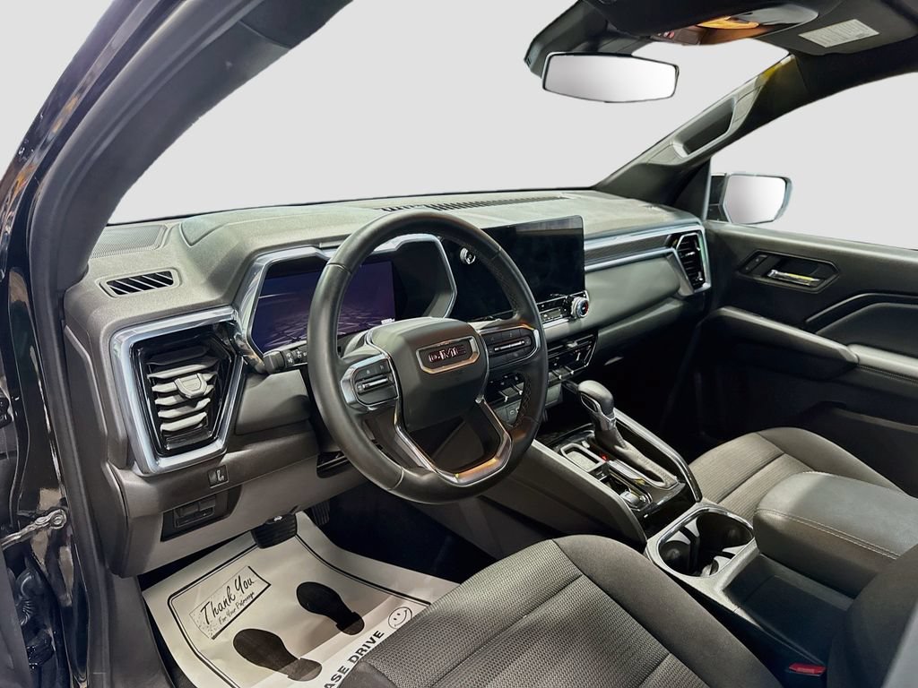 Used 2025 GMC Canyon Elevation RWD image 9