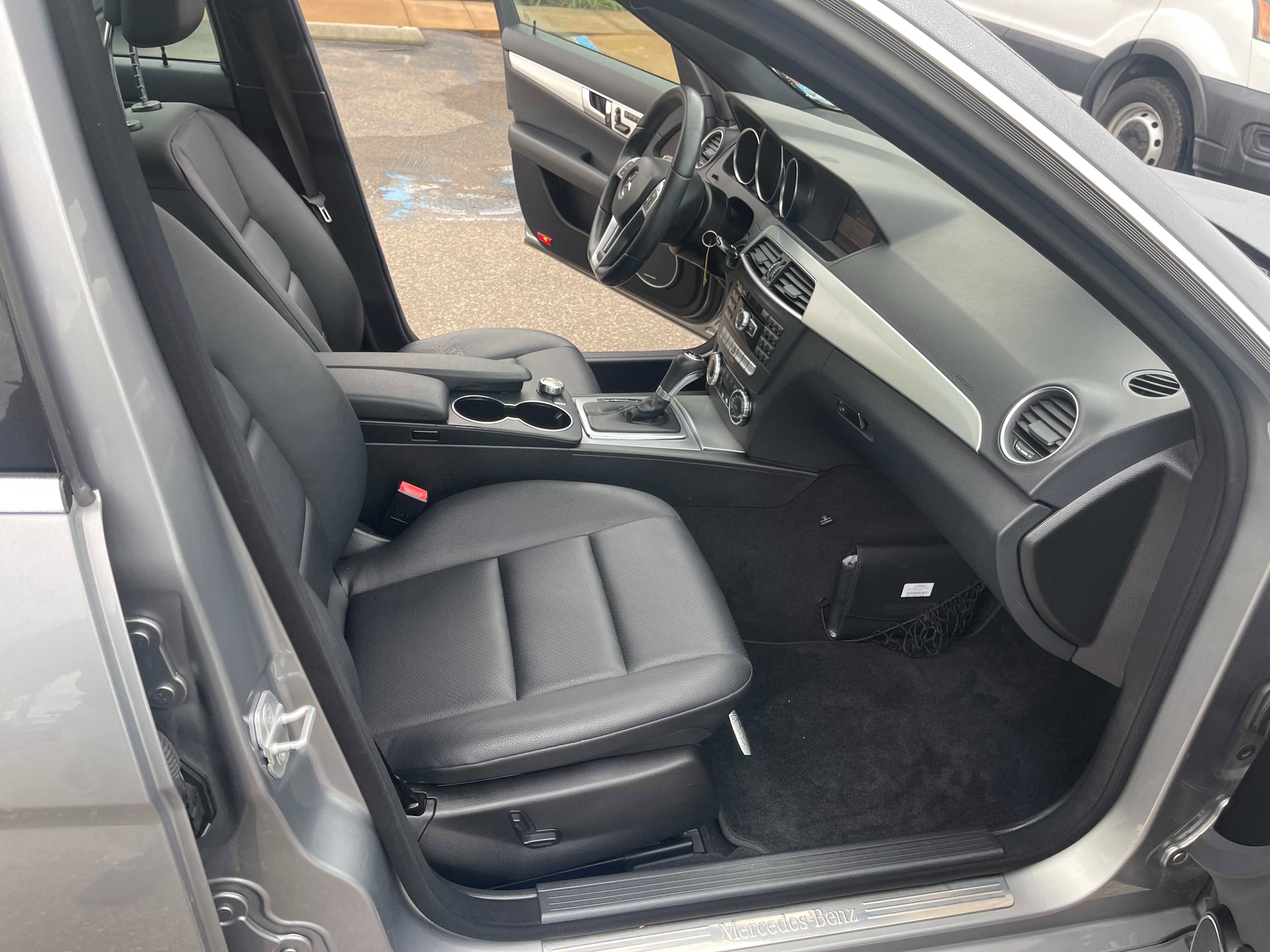 Used 2013 Mercedes-Benz C 250 Sedan w/ Premium 1 Pkg image 15