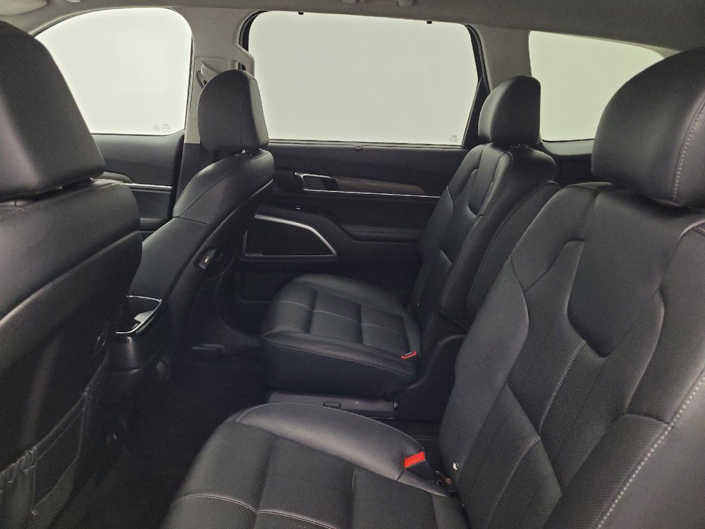 Used 2022 Kia Telluride EX w/ EX Premium Package FWD image 18