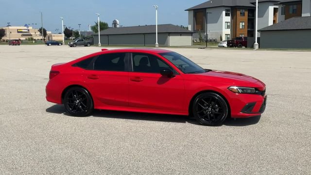 Used 2023 Honda Civic Sport image 2