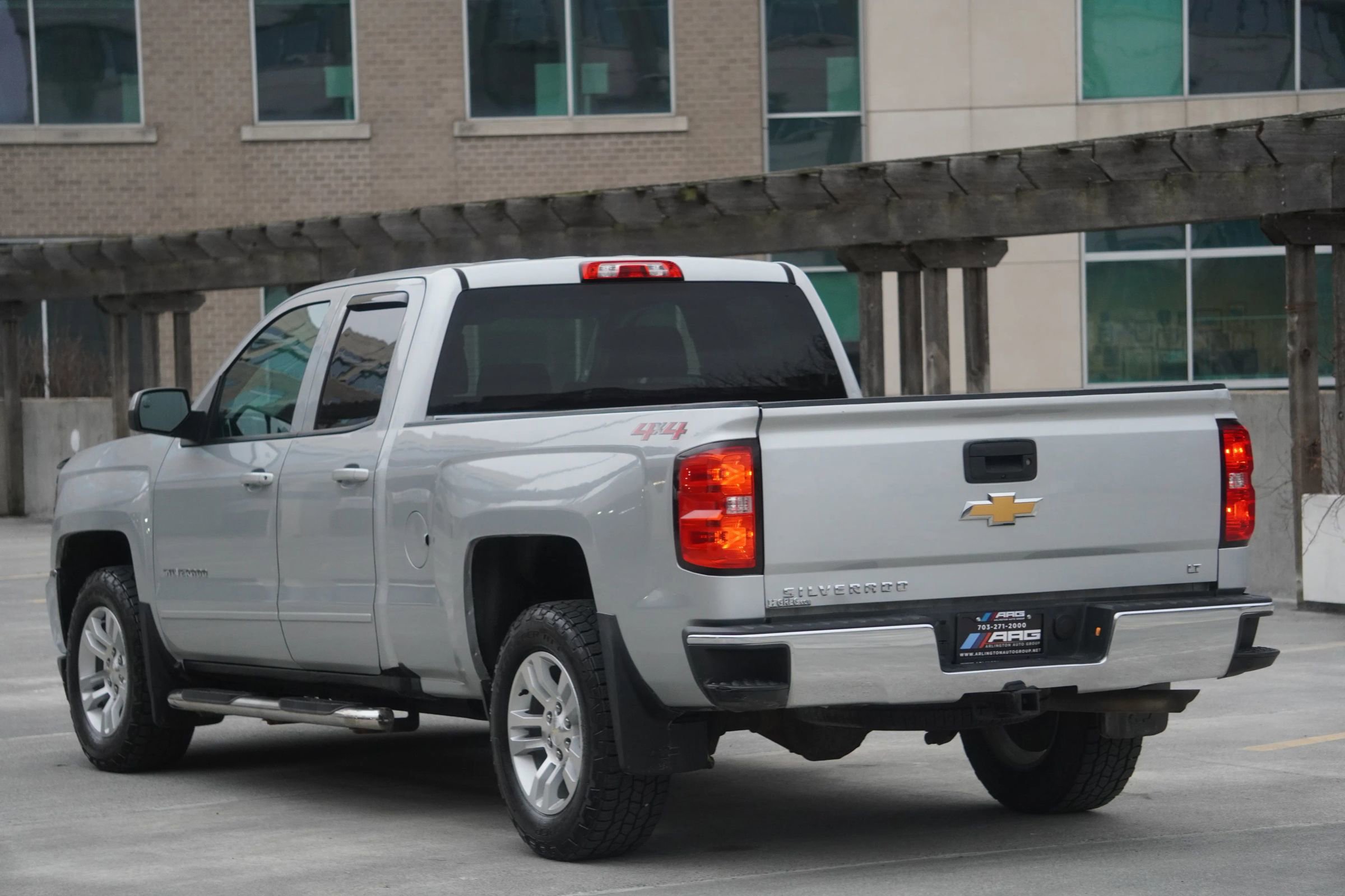 Used 2018 Chevrolet Silverado 1500 LT w/ All Star Edition AWD/4WD image 34