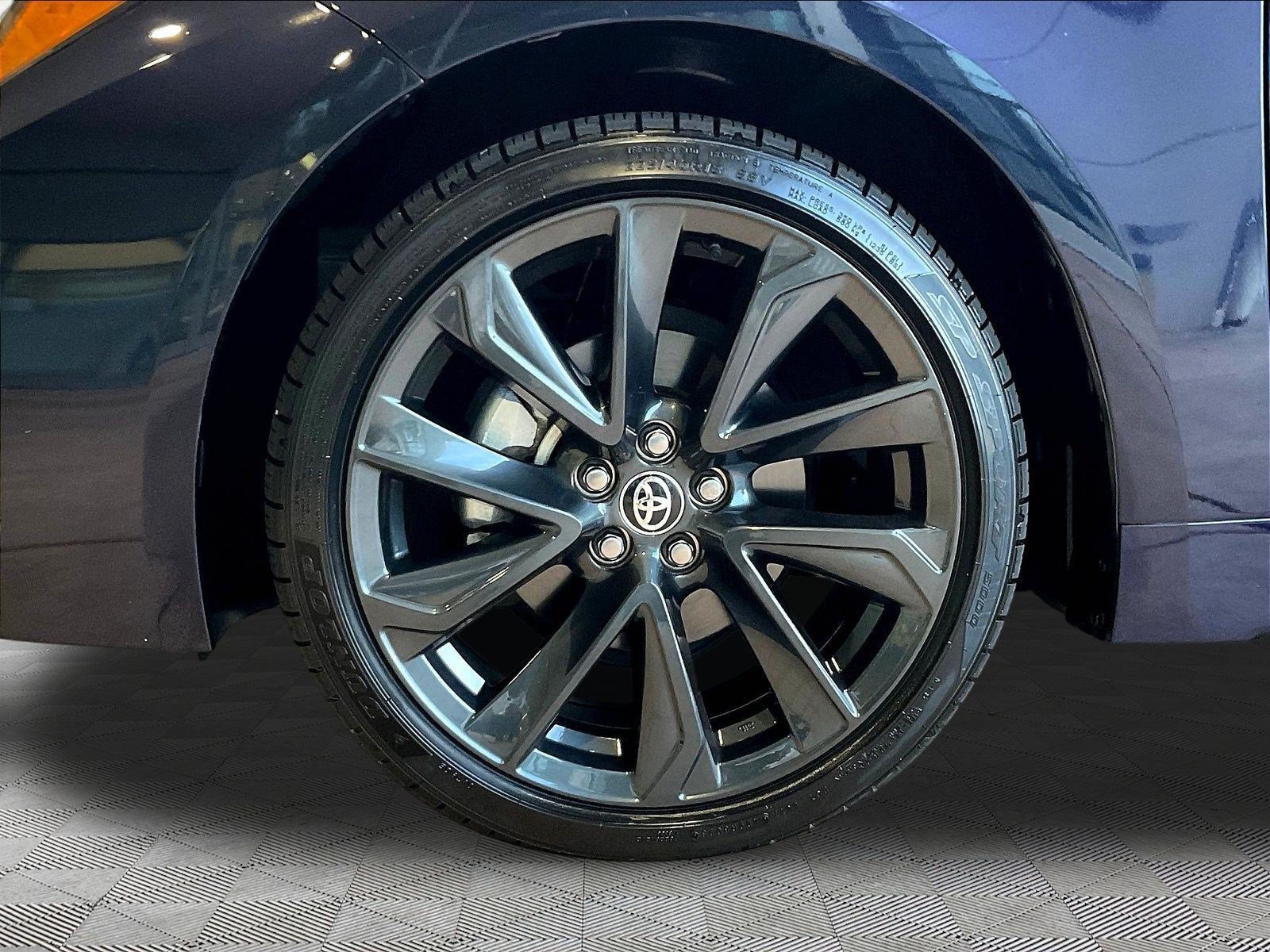 Used 2024 Toyota Corolla SE w/ SE Premium Package FWD image 32