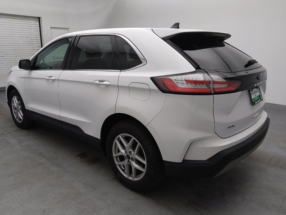 Used 2024 Ford Edge SEL image 3