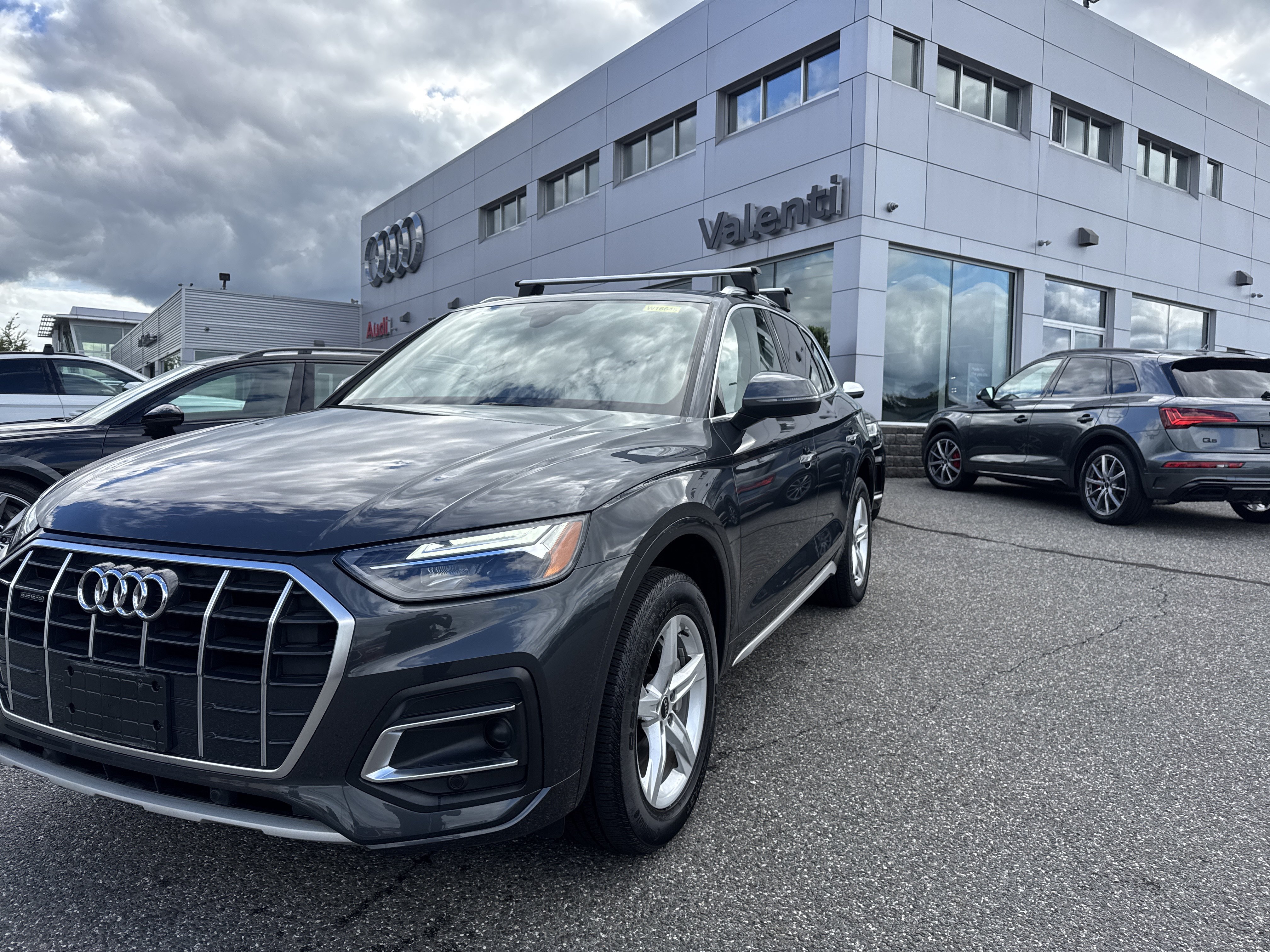 Certified 2023 Audi Q5 Premium AWD/4WD image 2