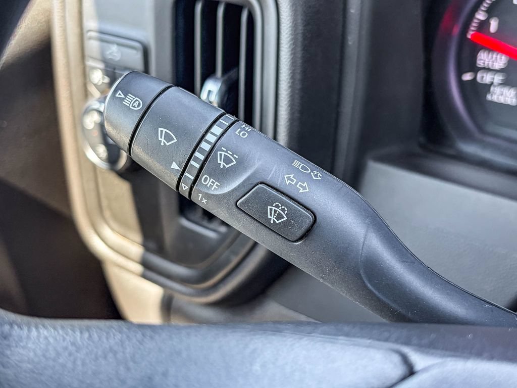 Used 2025 Chevrolet Silverado 1500 W/T RWD image 23