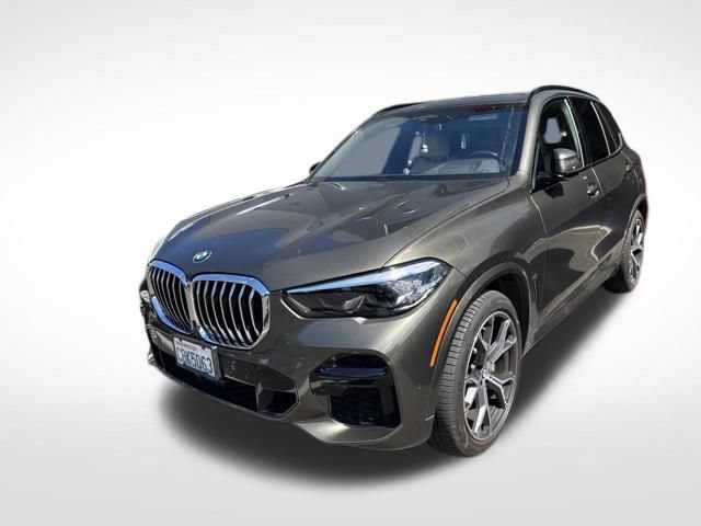 Used 2022 BMW X5 xDrive40i w/ M Sport Package AWD/4WD image 4