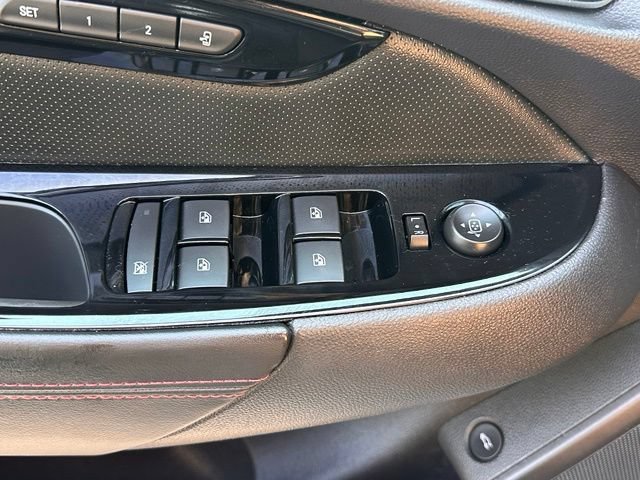 Used 2016 Chevrolet SS RWD image 16