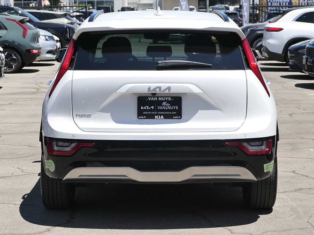 Used 2023 Kia Niro Wave FWD image 4