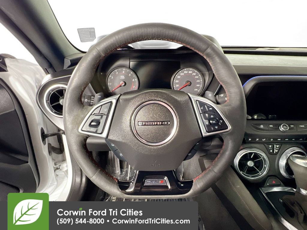 Used 2022 Chevrolet Camaro ZL1 RWD image 7