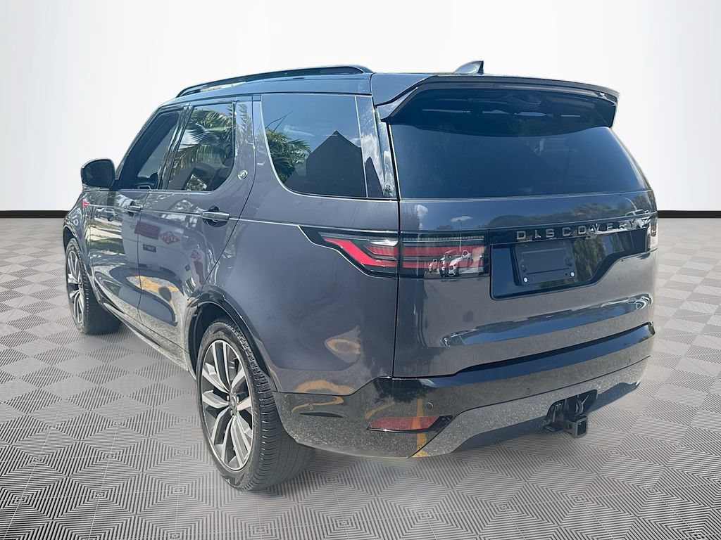Used 2024 Land Rover Discovery Dynamic SE AWD/4WD image 8