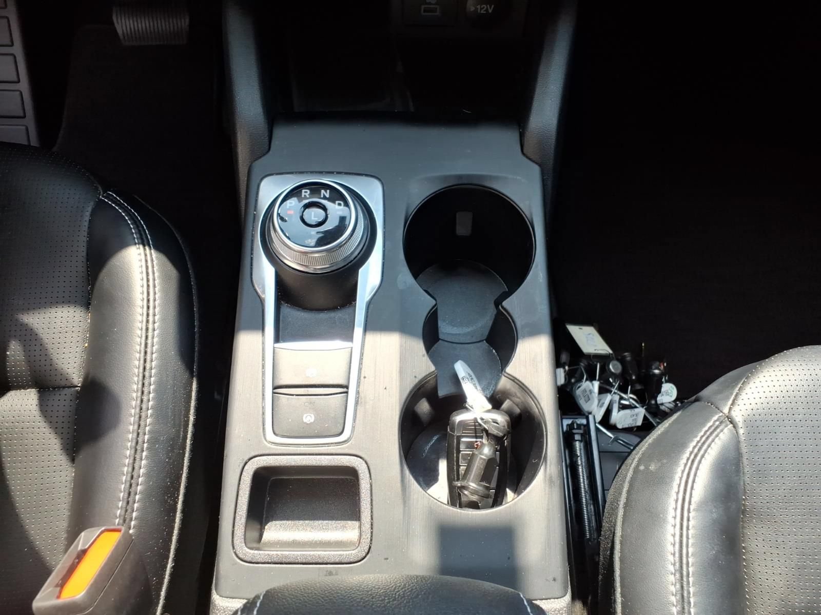 Used 2023 Ford Escape Platinum AWD/4WD image 28