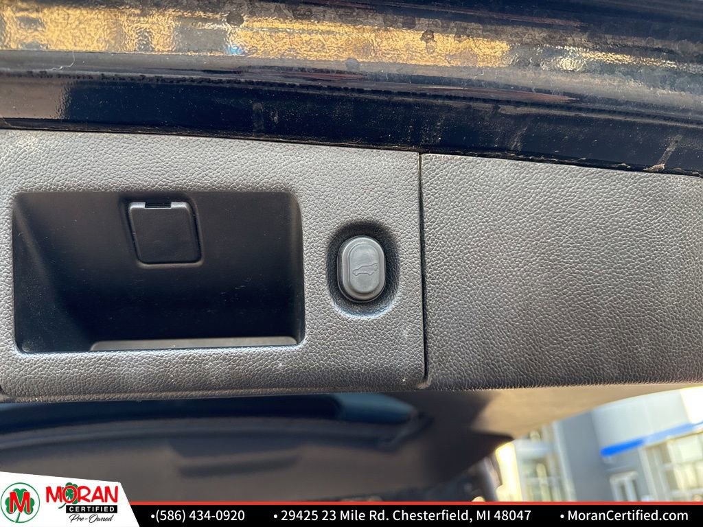 Used 2019 Cadillac Escalade Premium Luxury image 35