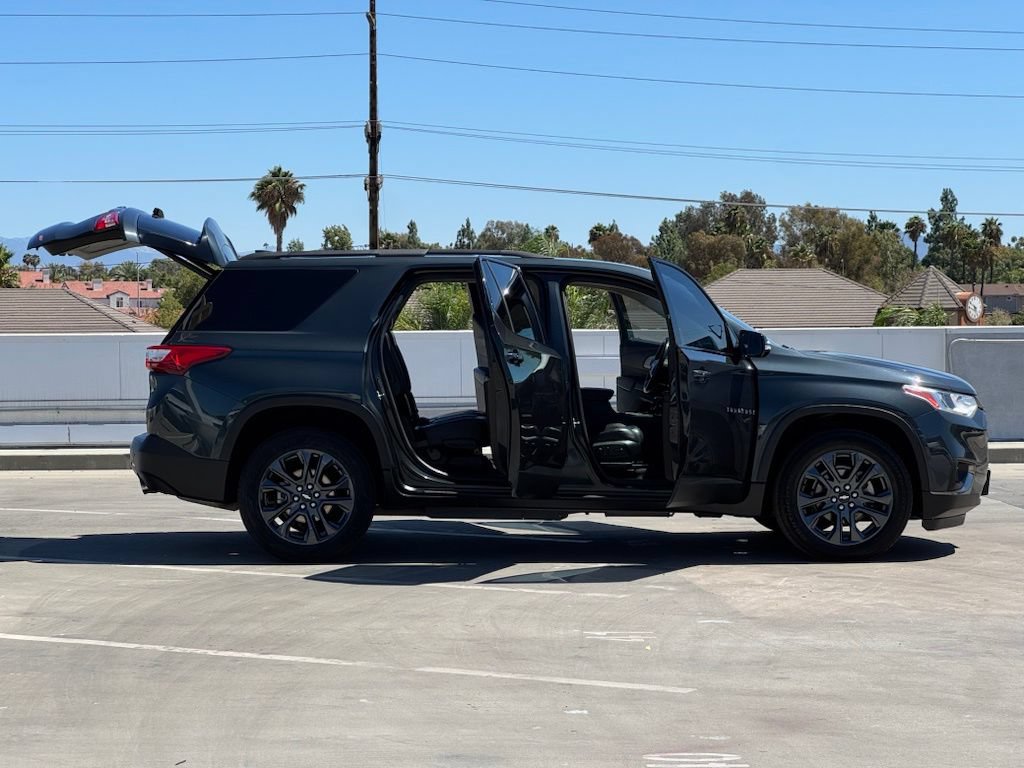 Used 2020 Chevrolet Traverse RS w/ LPO, Floor Liner Package FWD image 30