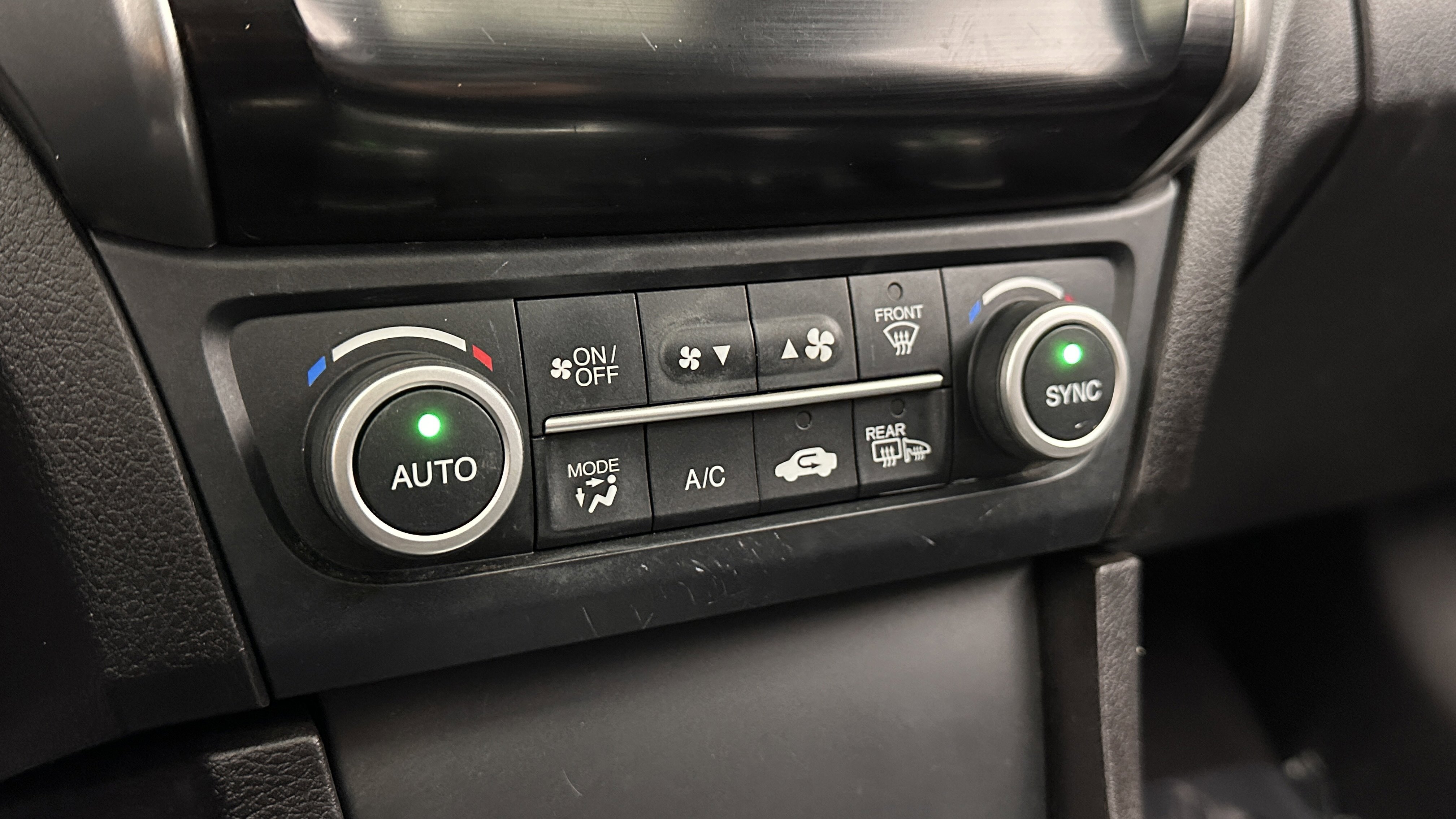 Used 2018 Acura ILX image 17