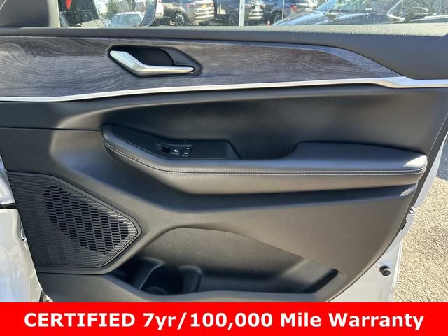 Certified 2023 Jeep Grand Cherokee L Limited w/ Luxury Tech Group II image 8