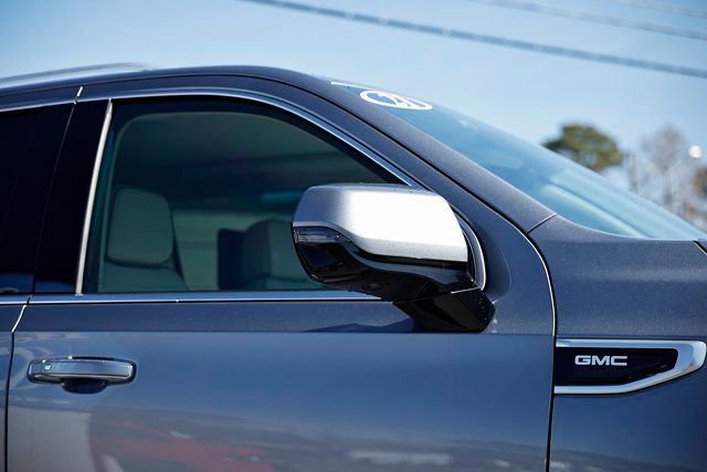 Used 2021 GMC Yukon XL Denali w/ Denali Ultimate Package image 12