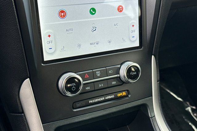 Used 2024 Ford Edge SEL image 21