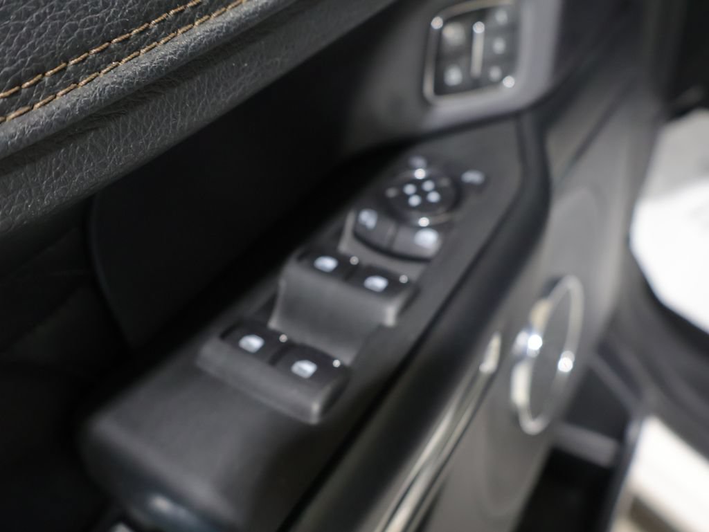 Used 2019 Ford Expedition Platinum AWD/4WD image 13