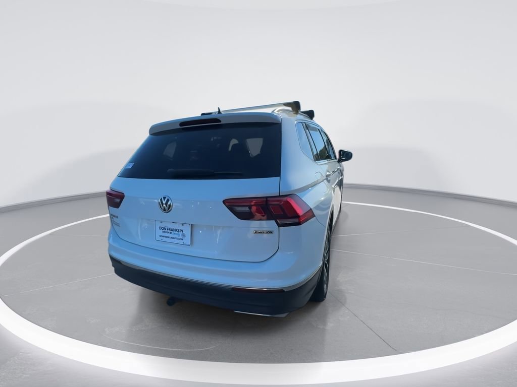 Used 2021 Volkswagen Tiguan SE AWD/4WD image 8
